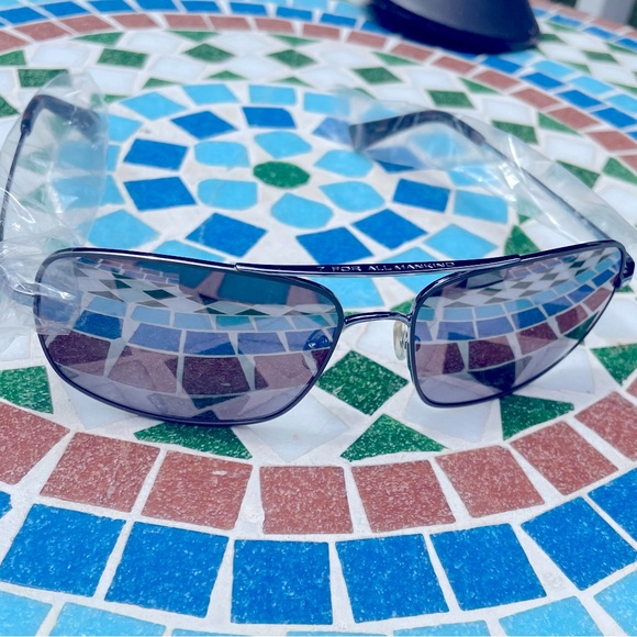 Seven for all Mankind- Sunglasses - Picture 1 of 11